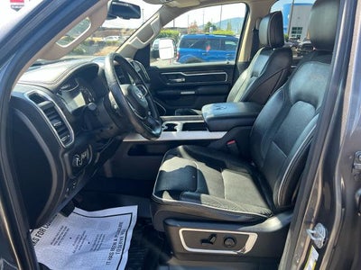2019 RAM 1500 Laramie 4x4 Crew Cab 5'7" Box