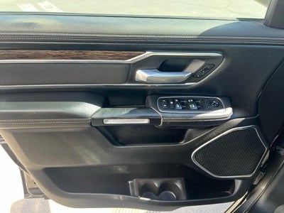 2019 RAM 1500 Laramie 4x4 Crew Cab 5'7" Box