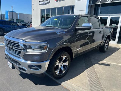2019 RAM 1500 Laramie 4x4 Crew Cab 5'7" Box