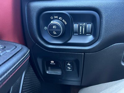 2025 RAM 1500 Rebel 4x4 Crew Cab 5'7" Box