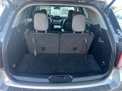 2023 Ford Explorer XLT 4WD