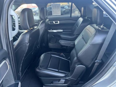 2023 Ford Explorer XLT 4WD