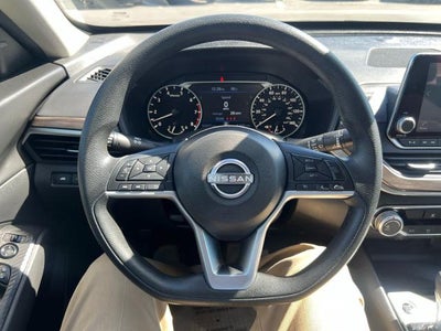 2024 Nissan Altima 2.5 SV Sedan