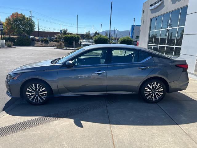 2024 Nissan Altima 2.5 SV Sedan