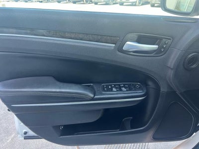 2017 Chrysler 300 300C RWD