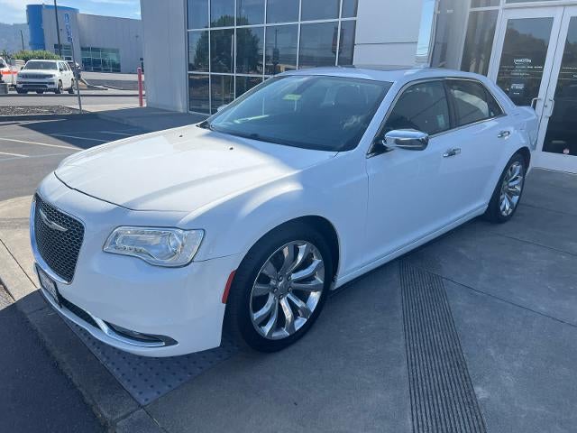2017 Chrysler 300 300C RWD