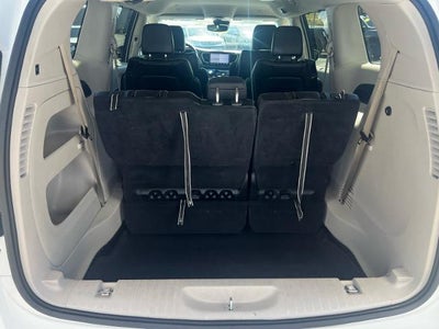 2023 Chrysler Pacifica Touring L FWD