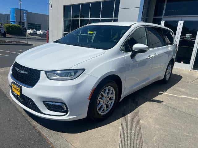 2023 Chrysler Pacifica Touring L FWD