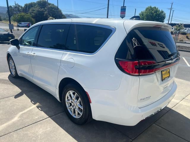 2023 Chrysler Pacifica Touring L FWD