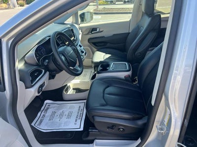 2024 Chrysler Pacifica Touring L FWD