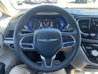 2024 Chrysler Pacifica Touring L FWD