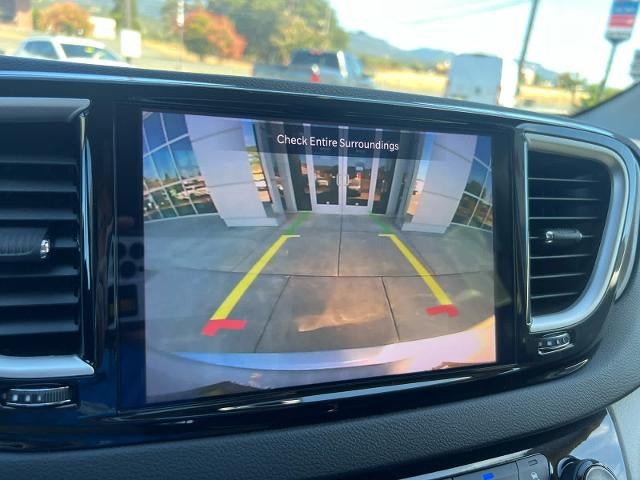 2024 Chrysler Pacifica Touring L FWD
