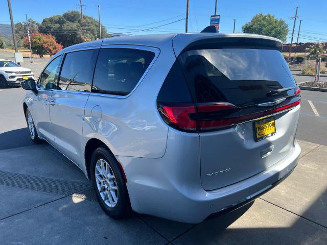 2024 Chrysler Pacifica Touring L FWD