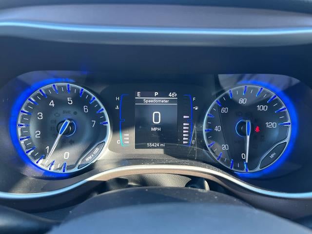 2023 Chrysler Voyager LX FWD