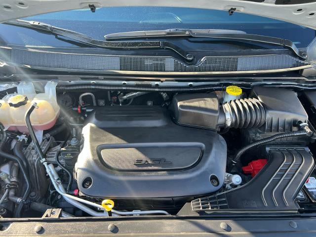 2023 Chrysler Voyager LX FWD