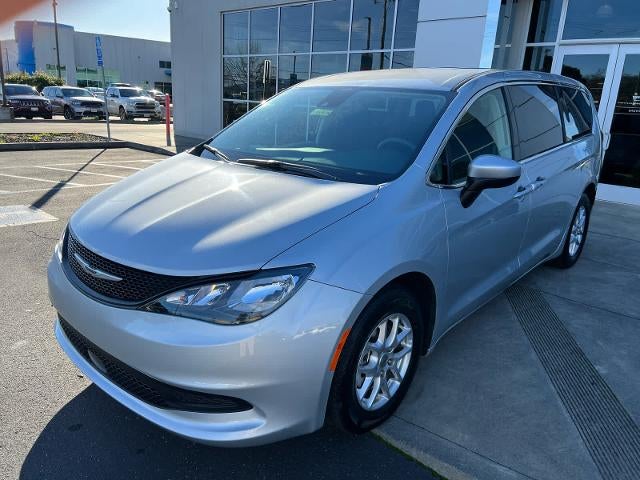 2023 Chrysler Voyager LX FWD