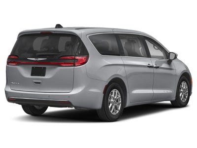 2023 Chrysler Pacifica Limited FWD