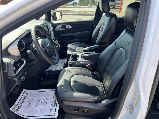 2024 Chrysler Pacifica Hybrid S Appearance Pkg FWD