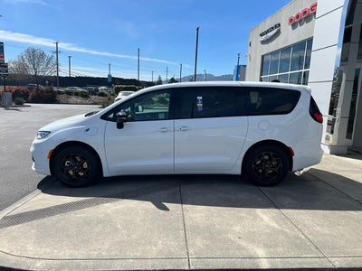 2024 Chrysler Pacifica Hybrid S Appearance Pkg FWD