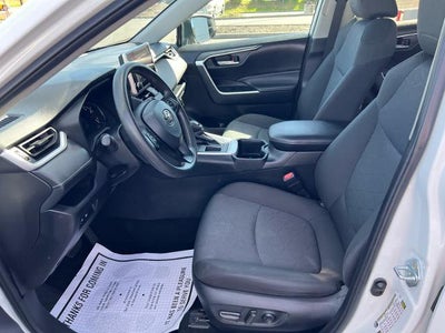 2024 Toyota RAV4 XLE FWD (GS)