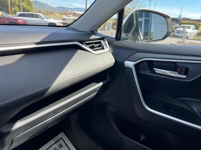 2024 Toyota RAV4 XLE FWD (GS)