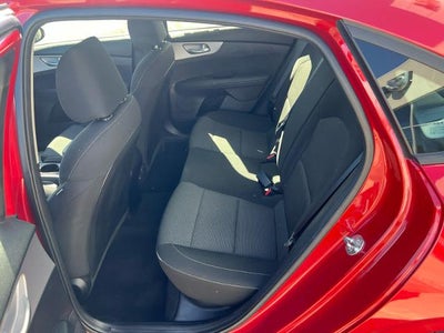2024 Kia Forte LXS IVT