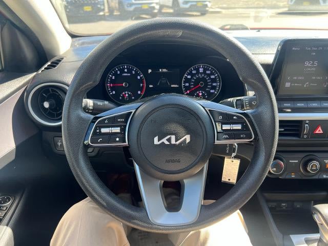2024 Kia Forte LXS IVT