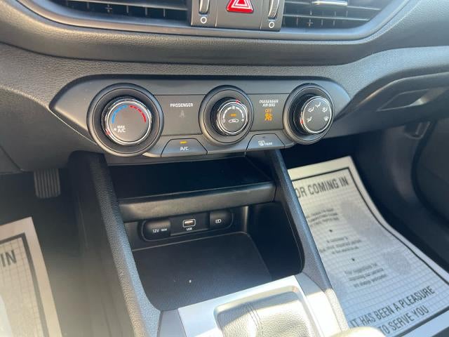 2024 Kia Forte LXS IVT