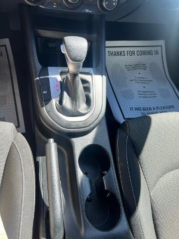 2024 Kia Forte LXS IVT