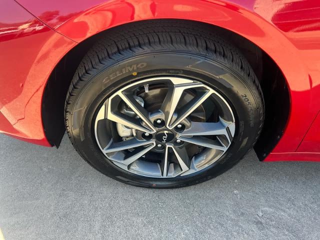 2024 Kia Forte LXS IVT