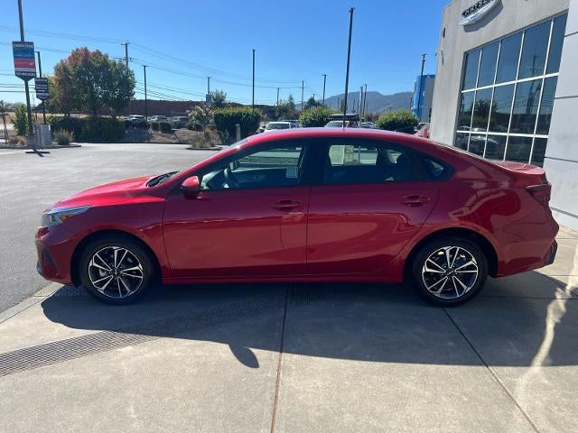 2024 Kia Forte LXS IVT