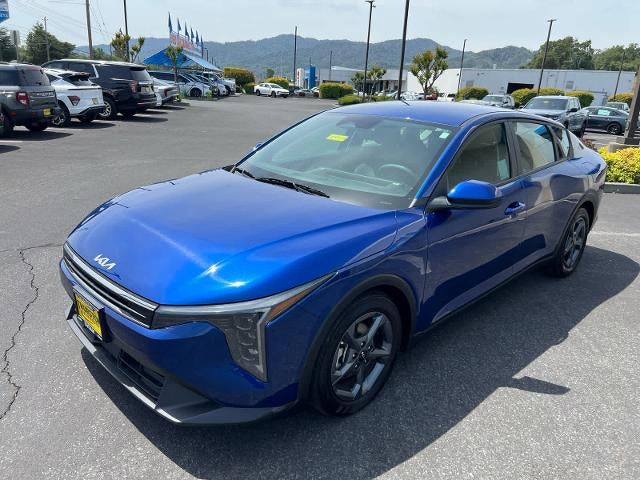 2025 Kia K4 LXS FWD