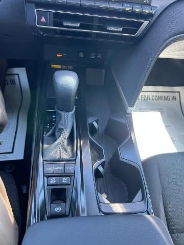 2025 Toyota Camry LE (SE)