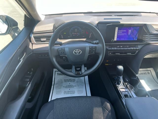 2025 Toyota Camry LE (SE)