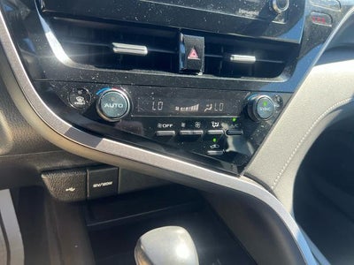 2023 Toyota Camry SE Auto (SE)