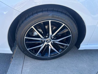 2023 Toyota Camry SE Auto (SE)