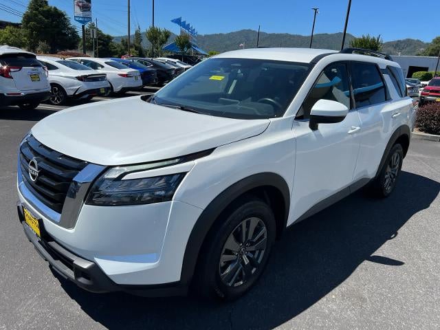 2025 Nissan Pathfinder SV 4WD