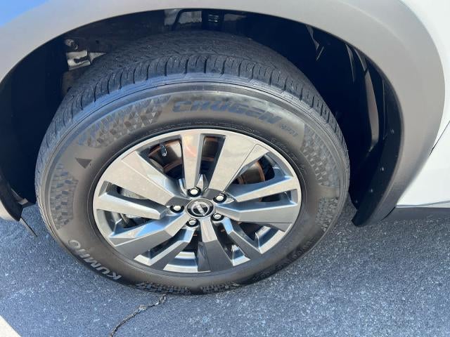 2025 Nissan Pathfinder SV 4WD