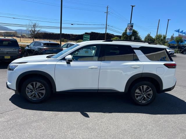 2025 Nissan Pathfinder SV 4WD