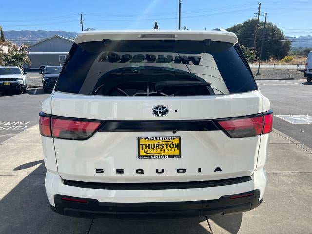2024 Toyota Sequoia SR5 4WD (SE)