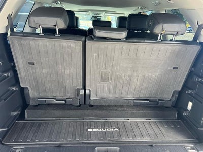 2024 Toyota Sequoia SR5 4WD (SE)