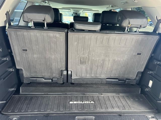 2024 Toyota Sequoia SR5 4WD (SE)