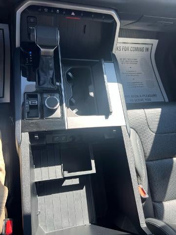 2024 Toyota Sequoia SR5 4WD (SE)