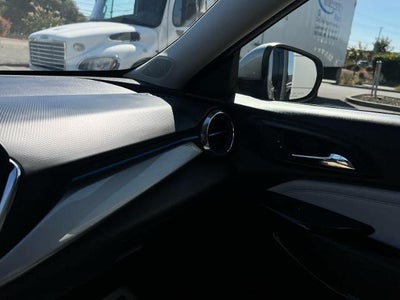 2025 Chevrolet Trax FWD 4dr LT