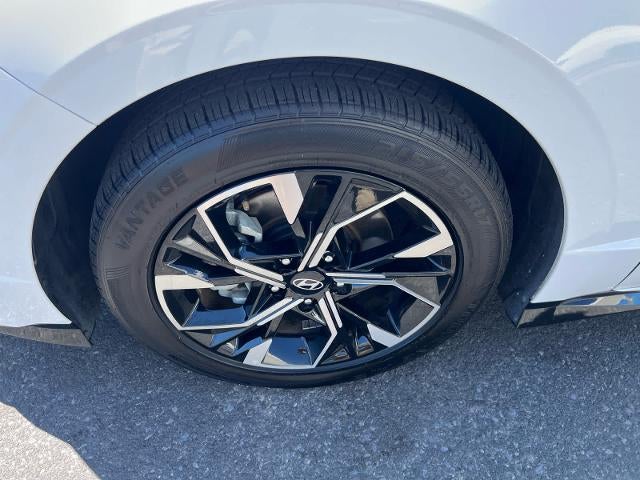 2025 Hyundai SONATA SEL FWD